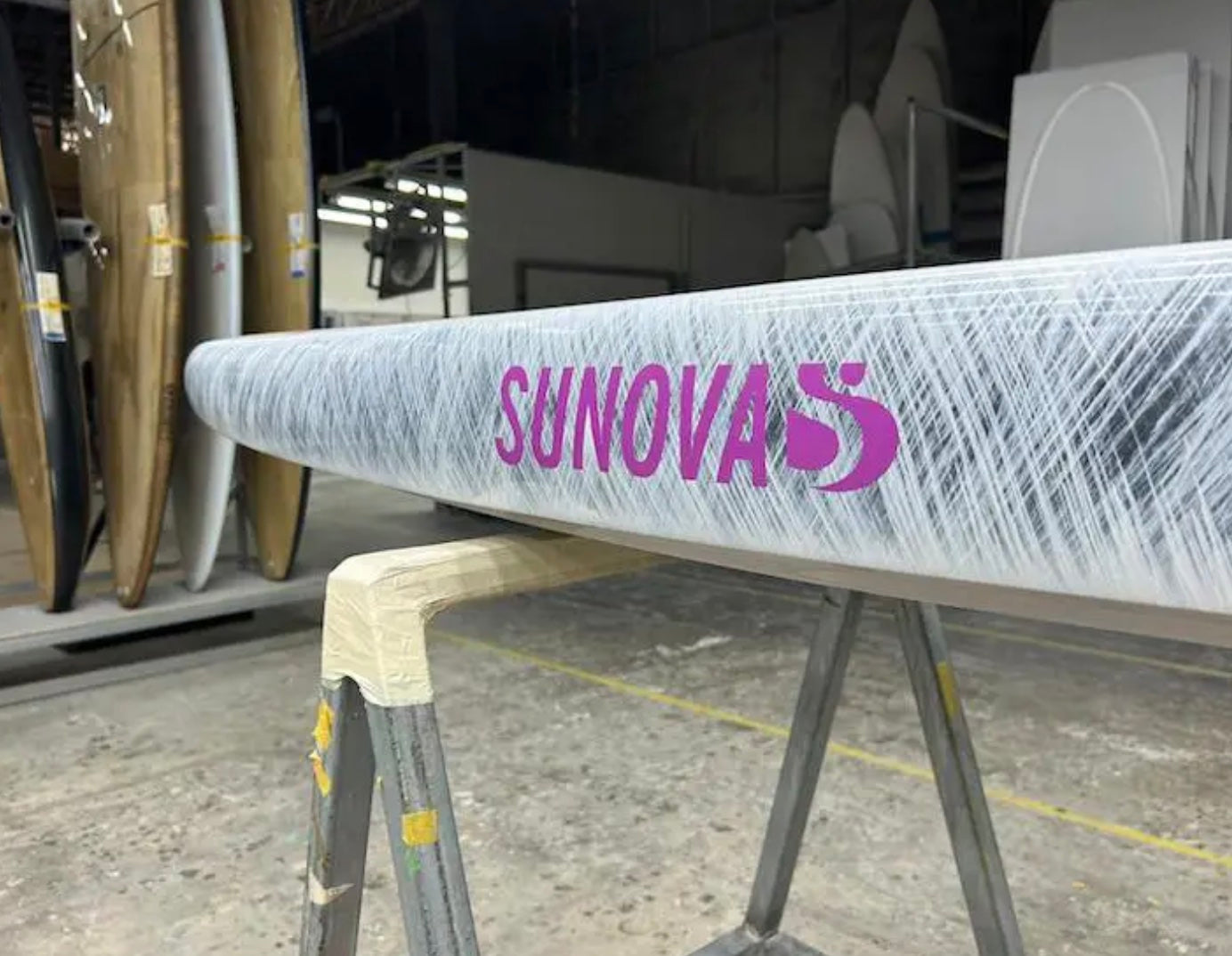 Sunova AVIATOR 6'10 X 18 94.5L I LAWR TUEDDOL/SUP