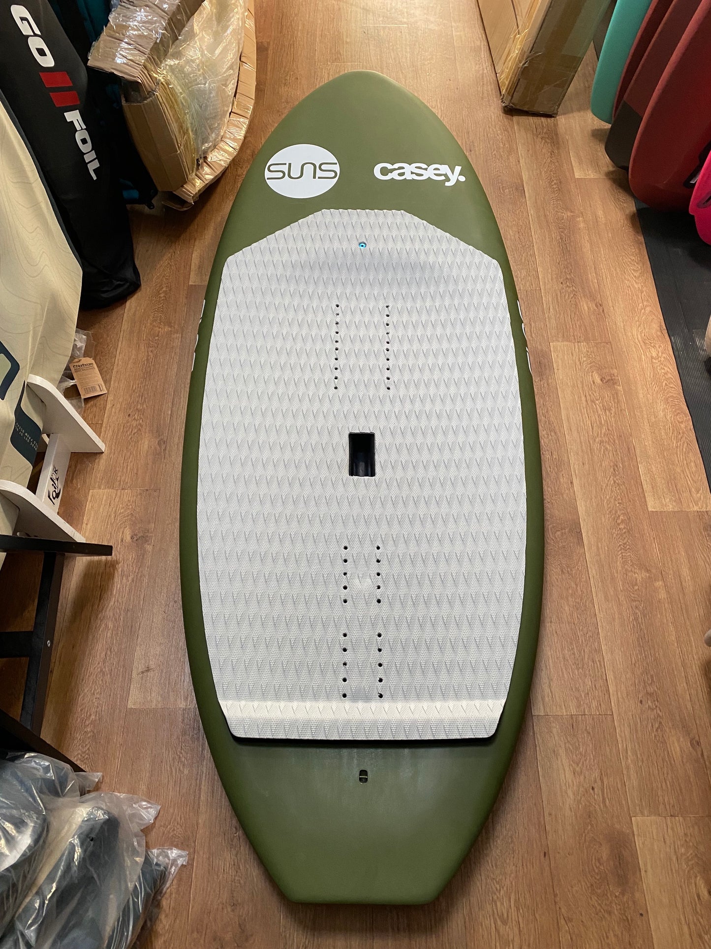 Suns Aviator 6'4 x 29 - 115 Litres SUP Foilboard