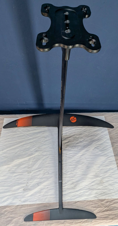 Complete Hydrofoil: Takuma, H800 Cabrinha Carbon