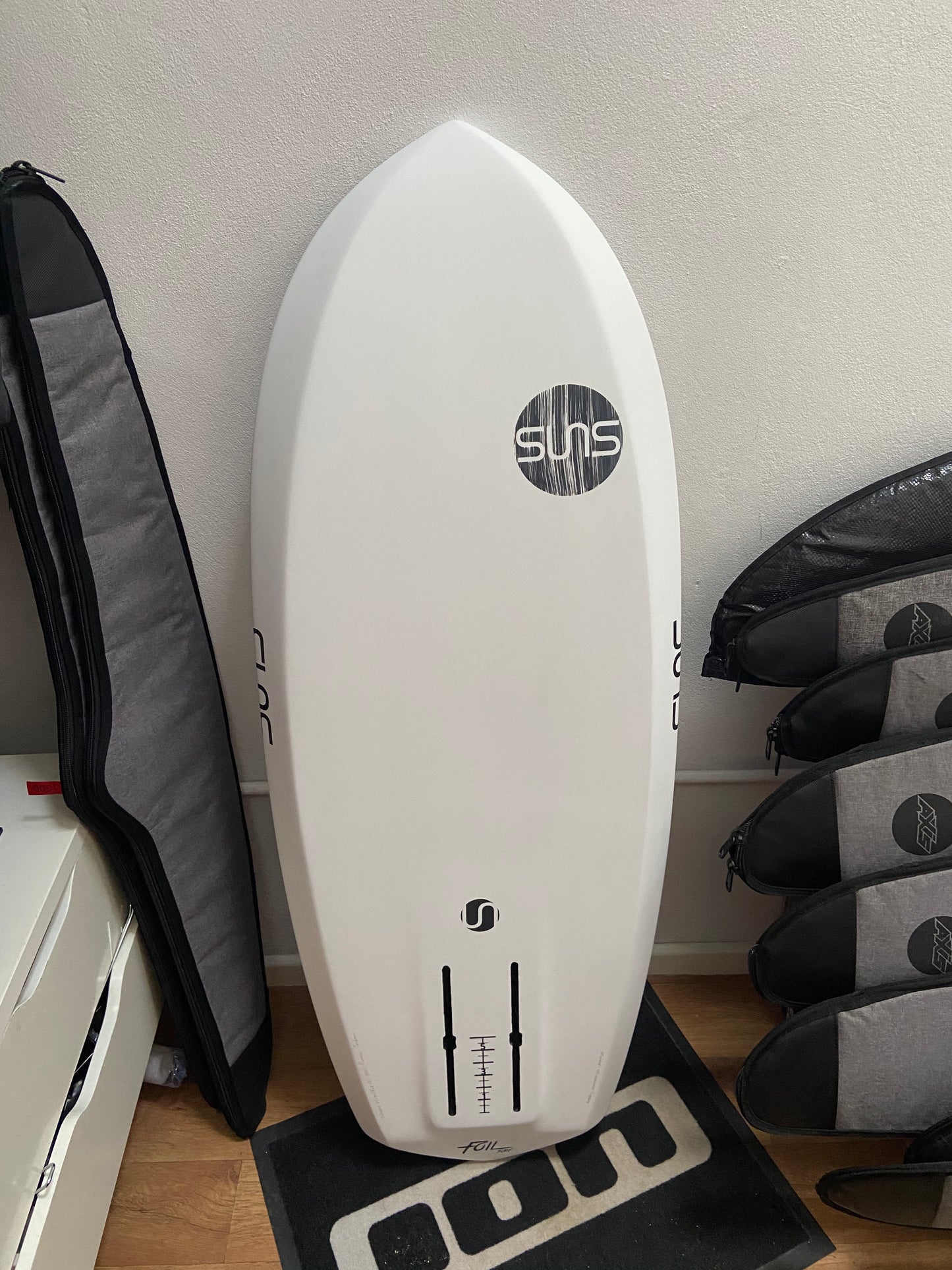 Suns Prone foilboard 4'6 x 20 1/2 -35.1 Litres